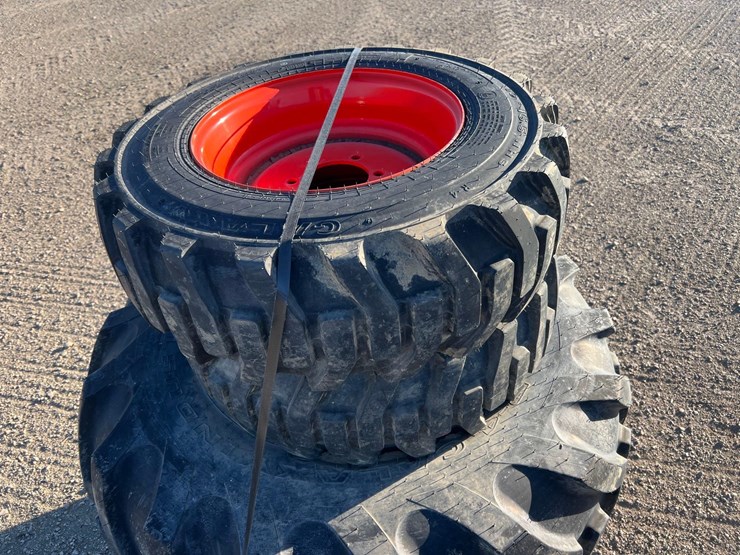 galaxy-tractor-tires-image-4