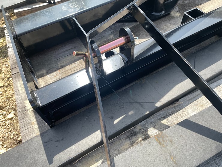 #2035-•-wolverine-tractor-grass-fork-attachment-image-10