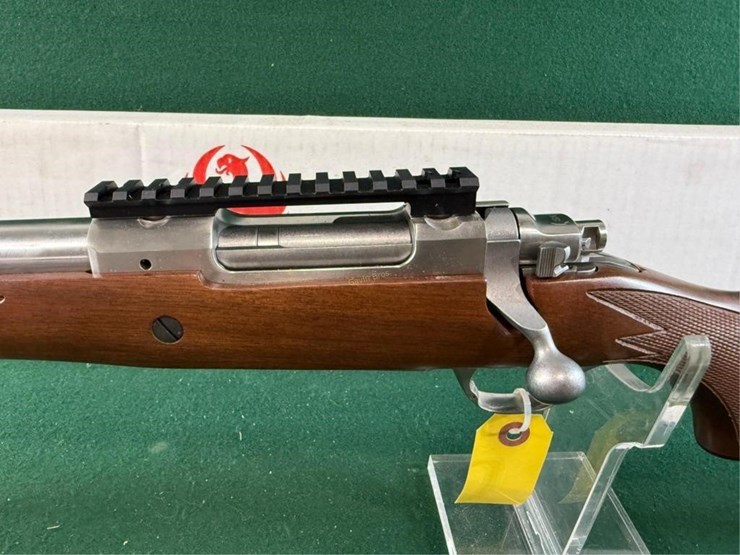 nib-ruger-m77-hawkeye-lh-6.5-creedmoor-rifle-image-3