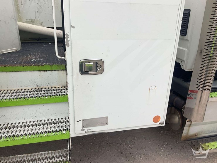 2015-international-durastar-4300-image-24