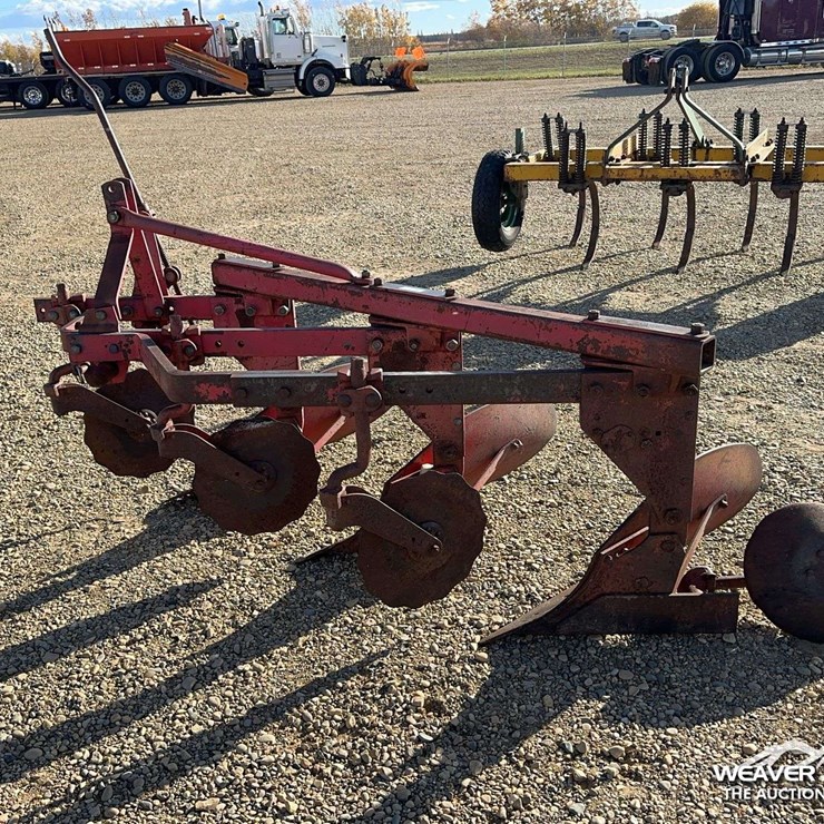 MASSEY-FERGUSON 3