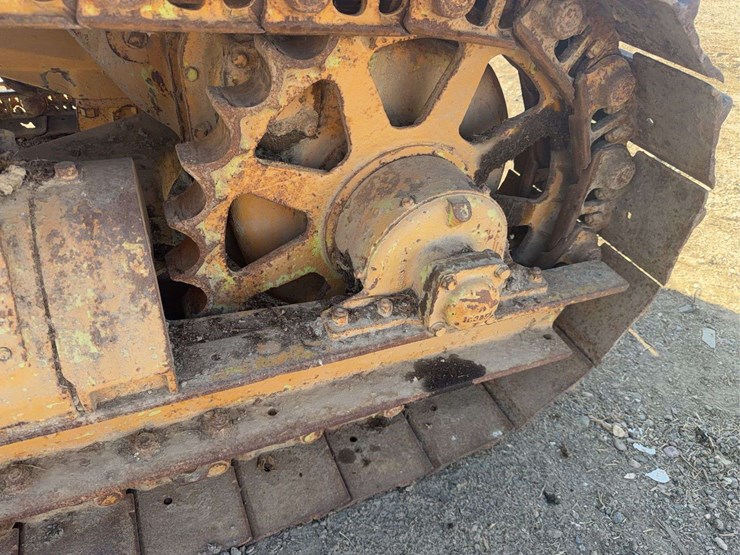 caterpillar-d7-image-14