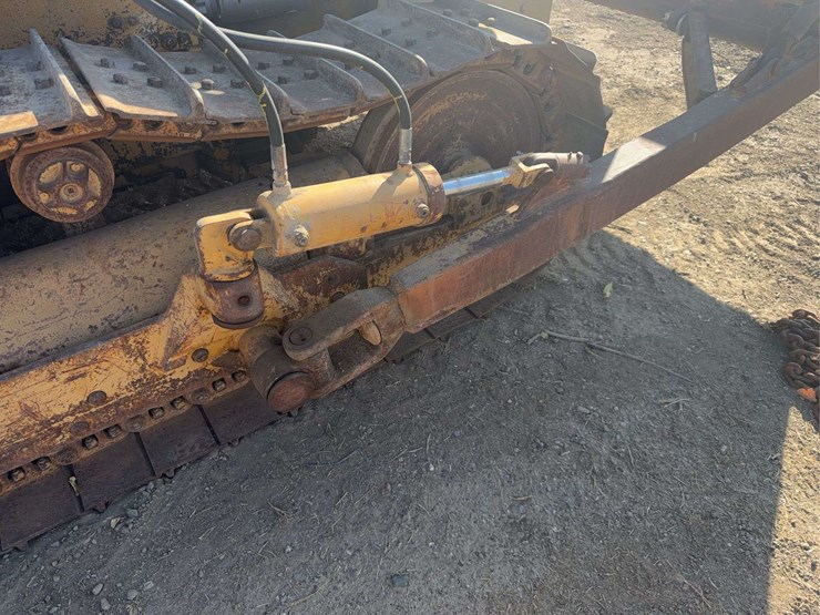 caterpillar-d4d-image-38