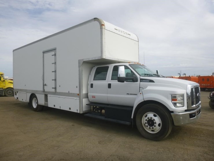 2016-ford-f650-xlt-image-2
