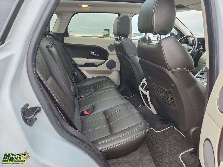 2015-land-rover-range-rover-evoque-image-19