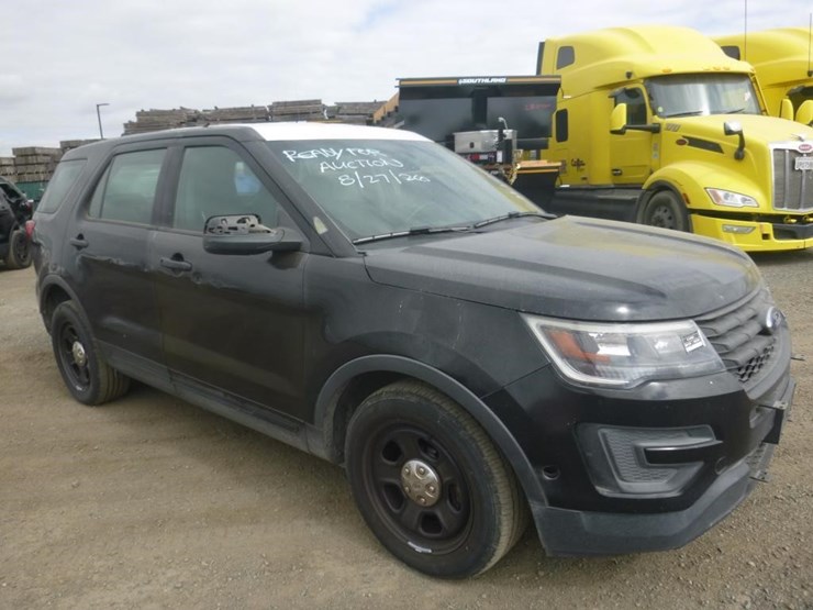 2018-ford-explorer-image-3