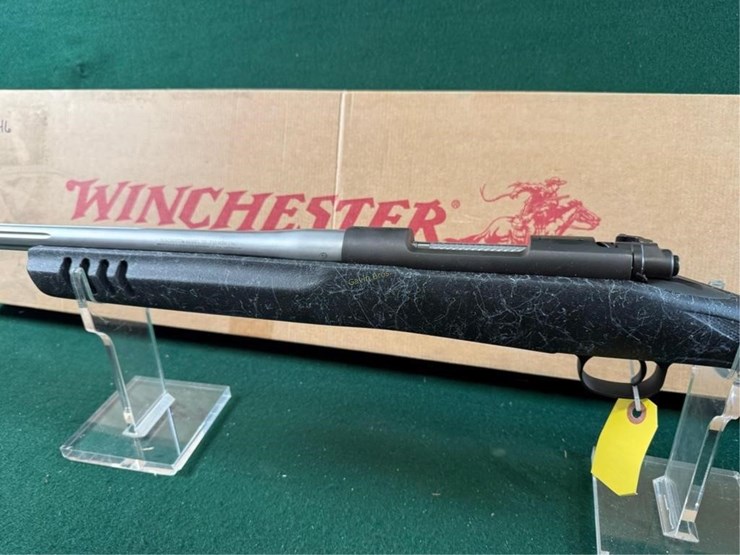 nib-winchester-mdl.70-coyote-light-270-wsm-rifle-image-11