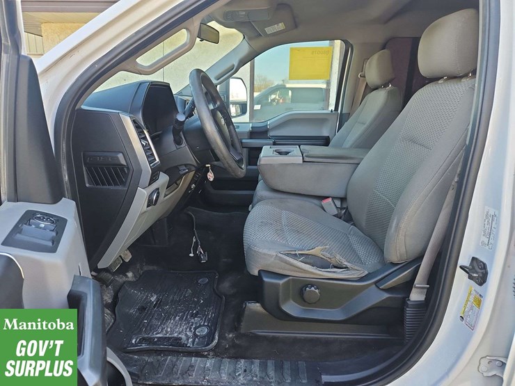 2016-ford-f150-image-16