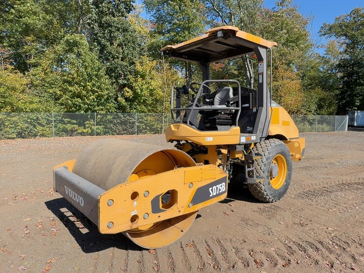 2018-volvo-sd75b-image-1