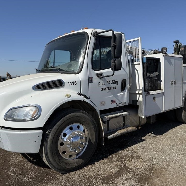 2016 Freightliner Mechanics Truck