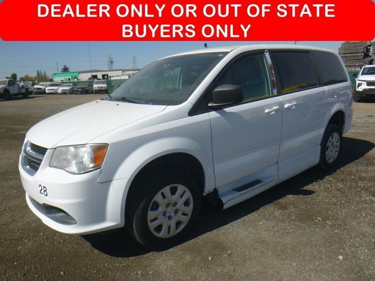 2015-dodge-grand-caravan-image-1