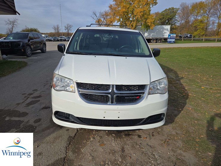 2013-dodge-grand-caravan-se-image-8