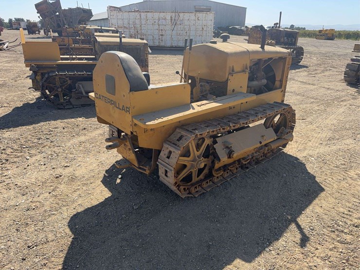 caterpillar-15-image-5