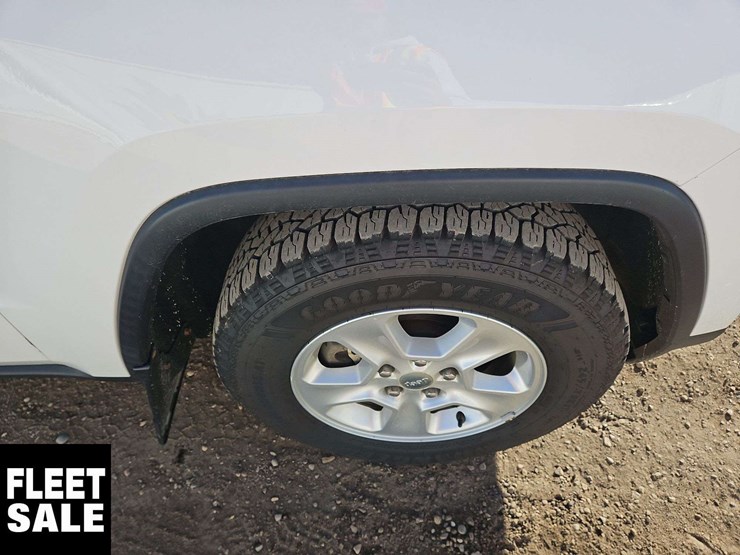 2014-jeep-grand-cherokee-image-14