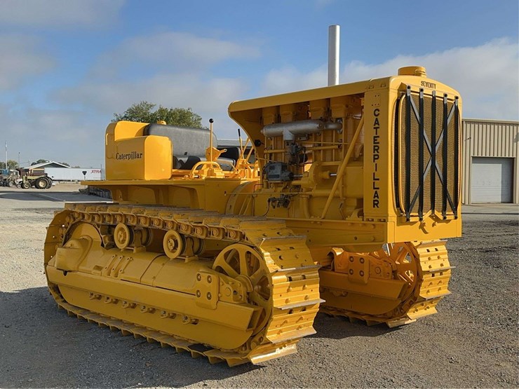 caterpillar-seventy-gas---complete-nut-and-bolt-restoration!-image-15
