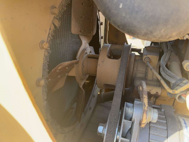 caterpillar-d4d-image-24