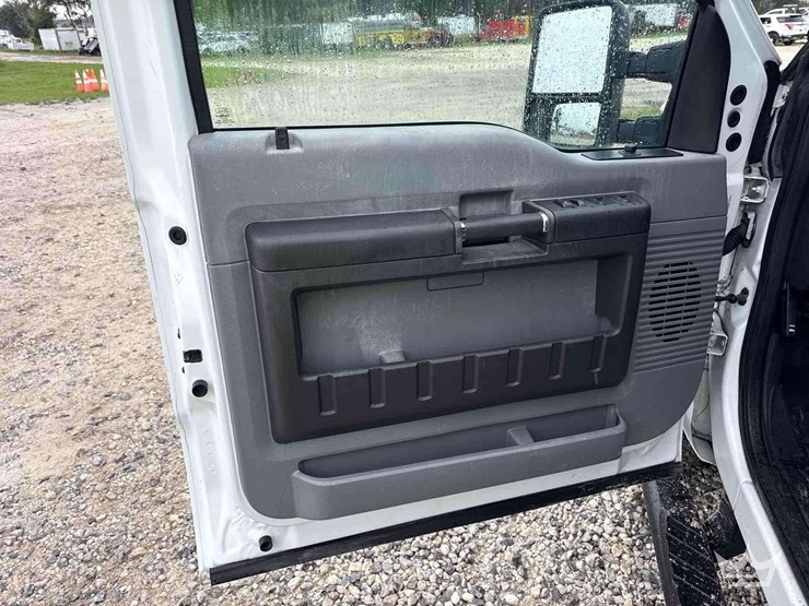 2014-ford-f350-image-11
