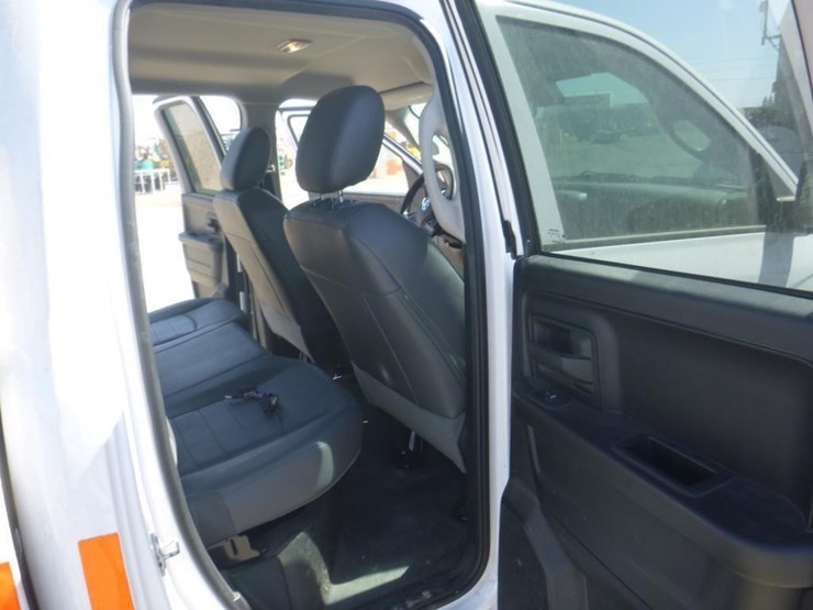 2016-dodge-1500-image-8