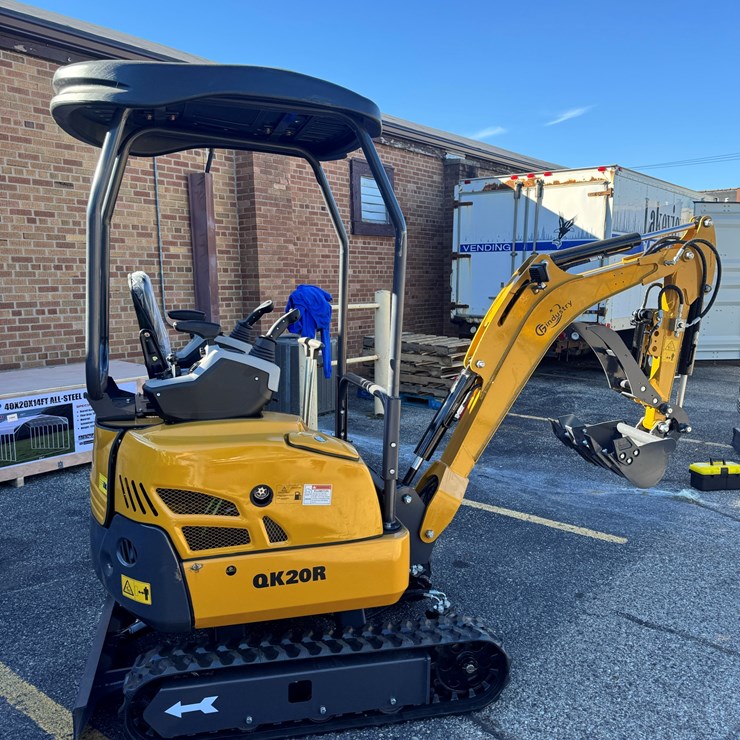 2026 Unused QK20R Mini Excavator