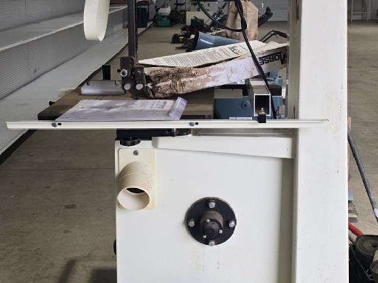 band-saw-image-1
