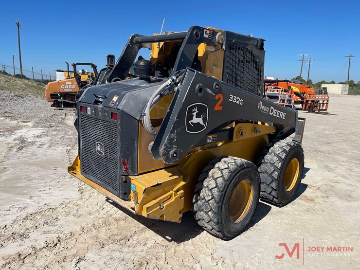 2023-deere-332g-image-3