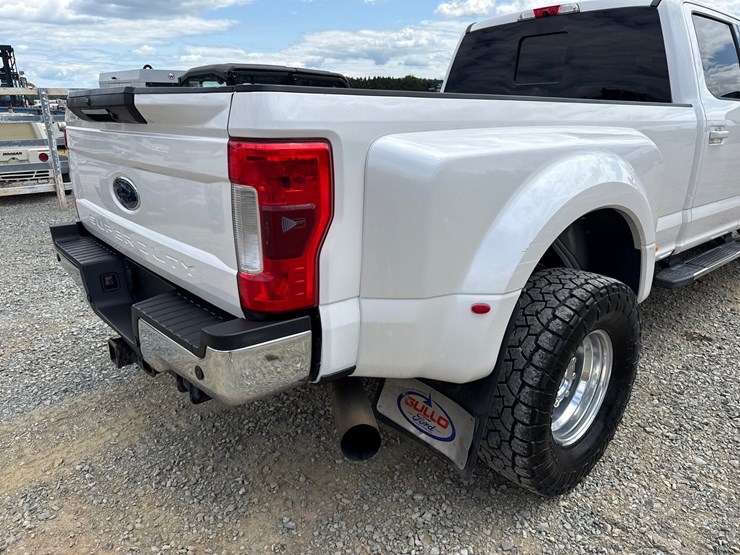 2017-ford-f350-image-24