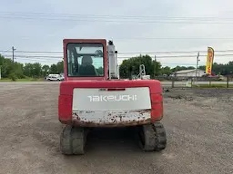 takeuchi-tb070-image-5