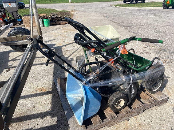 #1830-•-(4)-push-spreaders-image-5