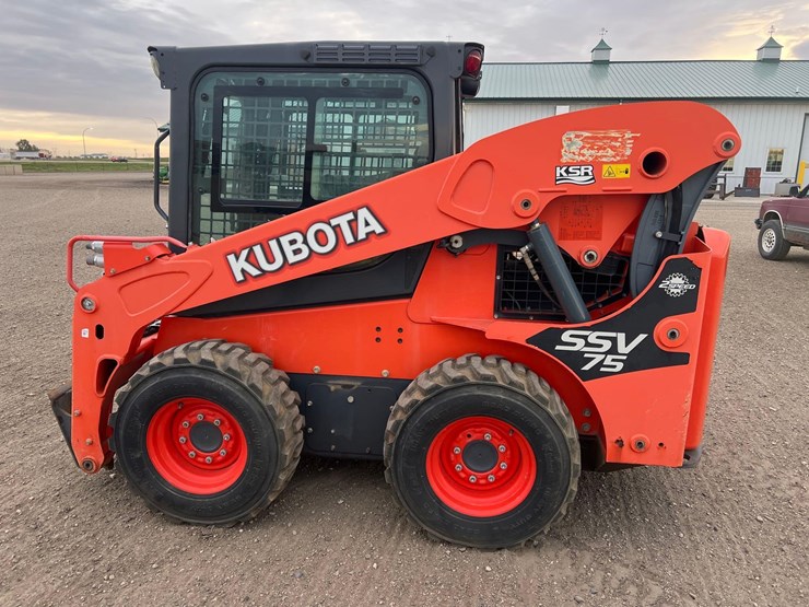 kubota-ssv75-image-8