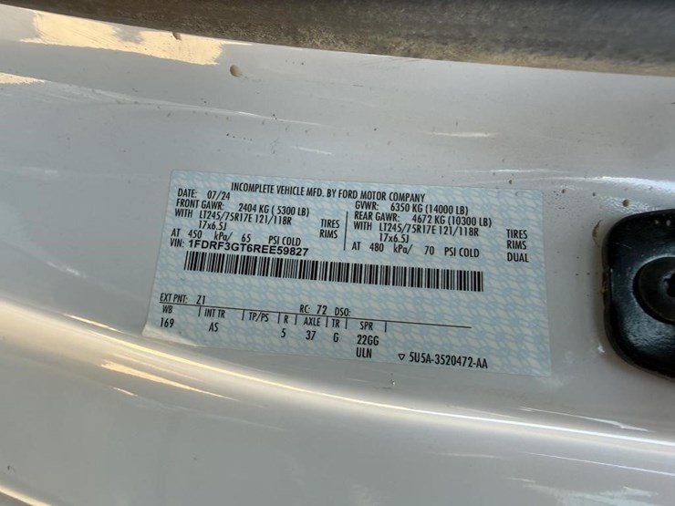 2024-ford-f350-image-4