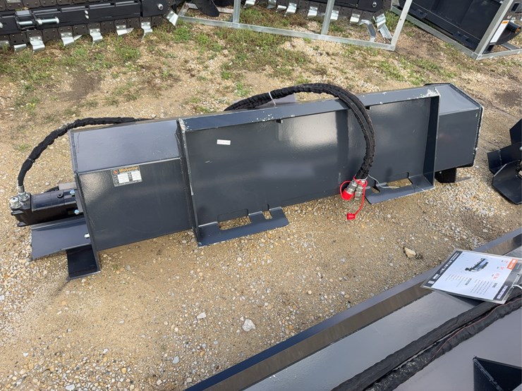 unused-2026-skid-steer-hydraulic-rotary-tiller-attachment-...-broken-hydraulic-line-view-photos-image-4