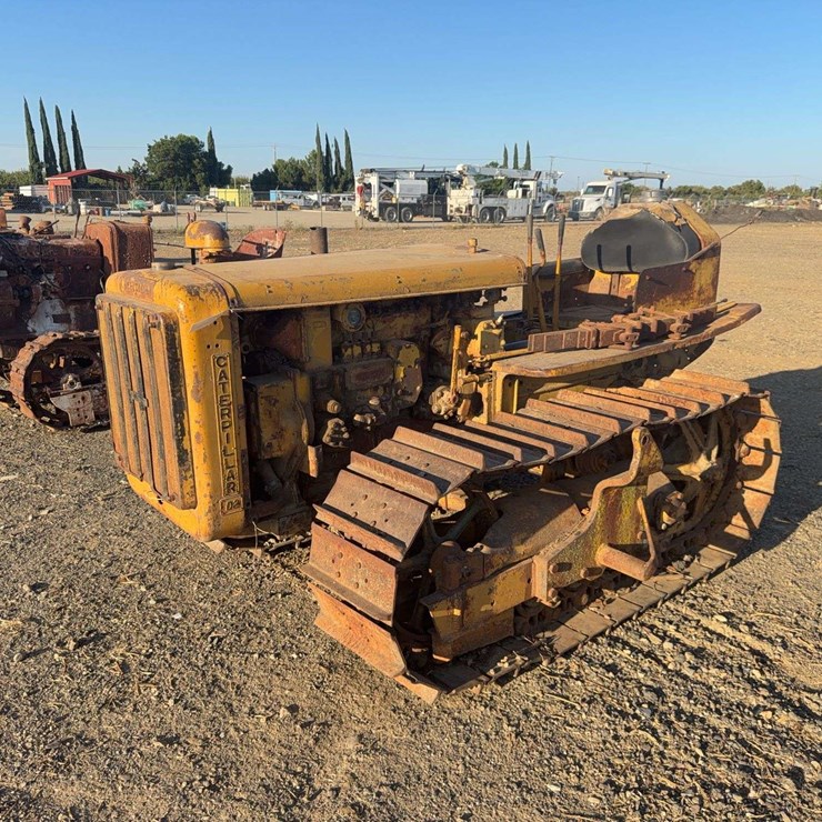 CATERPILLAR D2