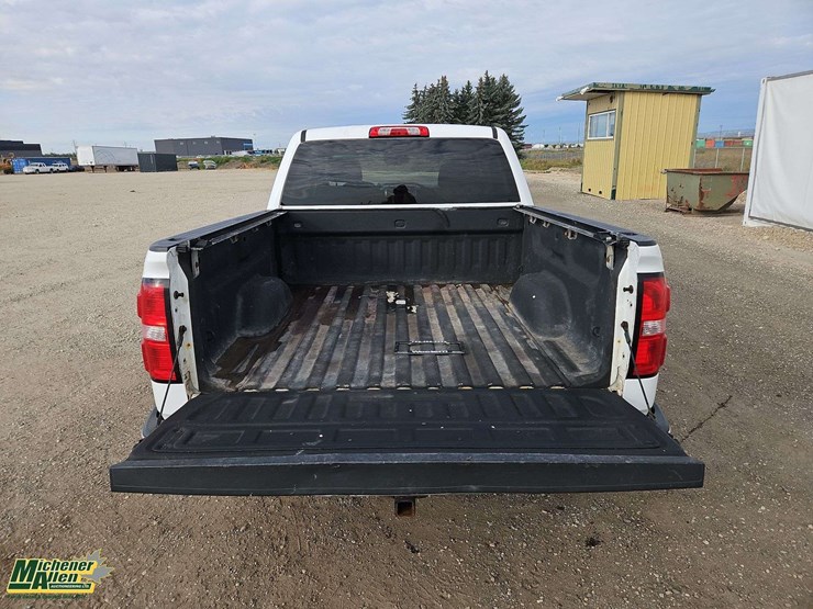 2017-gmc-sierra-1500-image-15