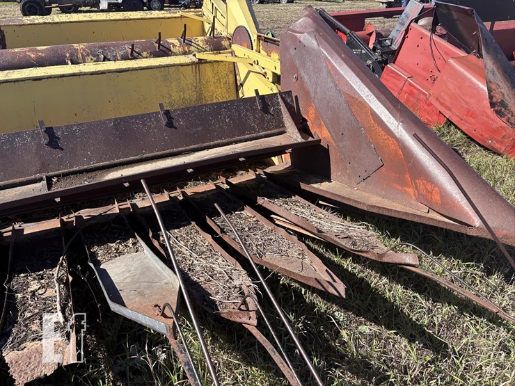 new-holland-960-image-5