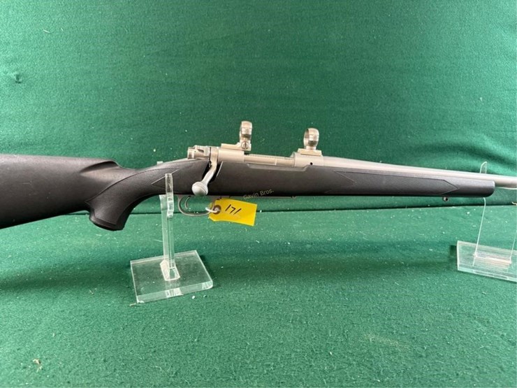 winchester-mdl.70-7mm-wsm-rifle-image-3