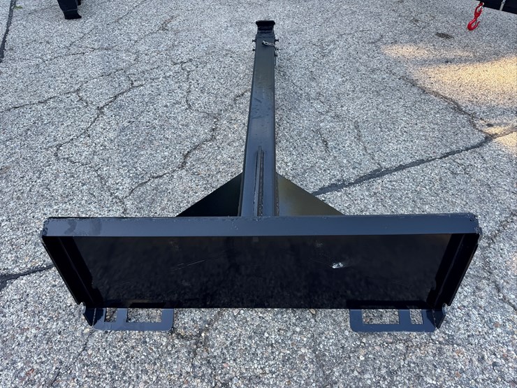 future-skid-steer-telescopic-boom-image-4