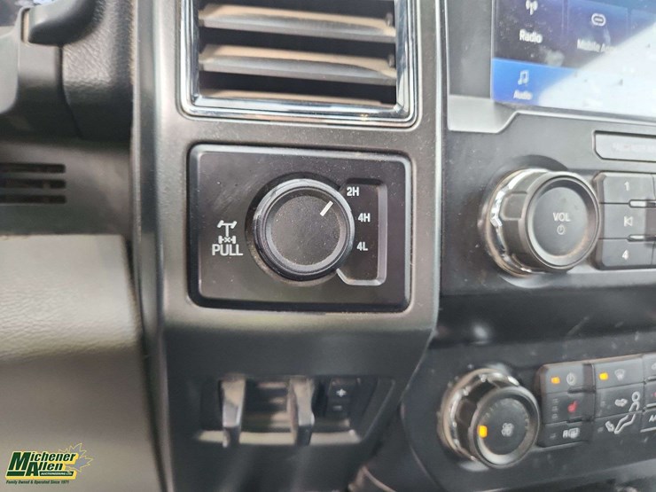 2022-ford-f250-image-18