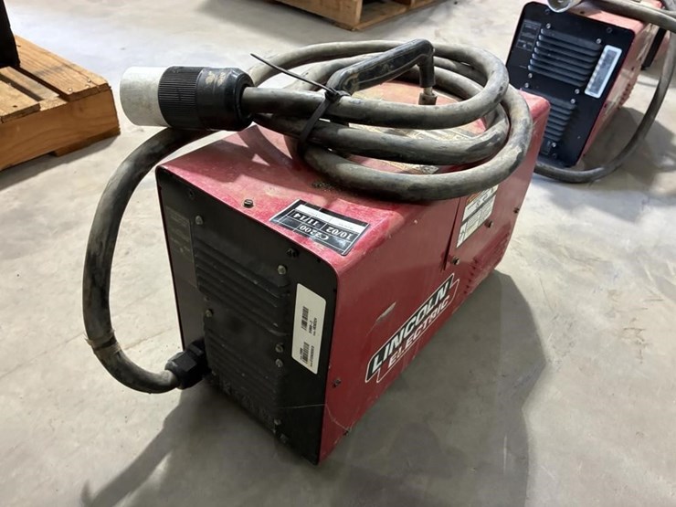lincoln-electric-v276-inverter-welder-image-3