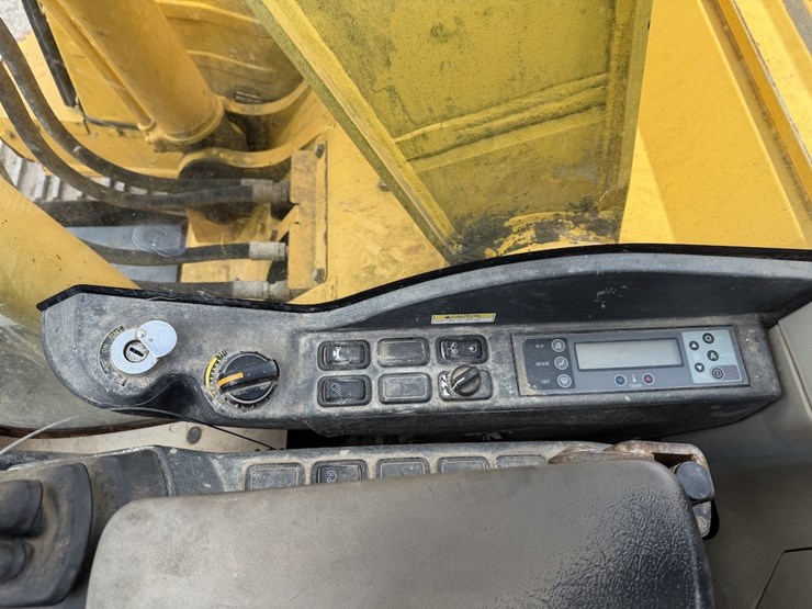 kobelco-140sr-excavator-image-12