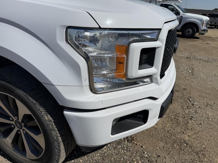 2020-ford-f150-image-25