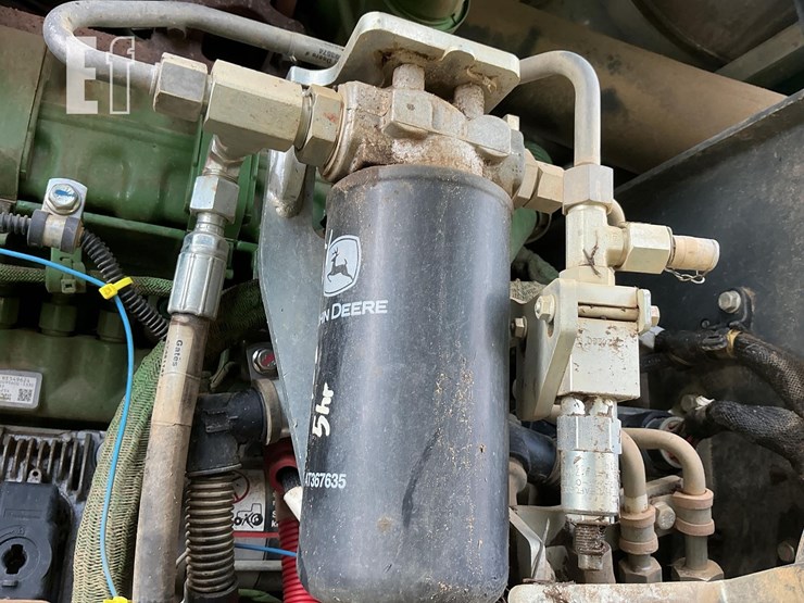 2023-deere-648l-ii-image-17