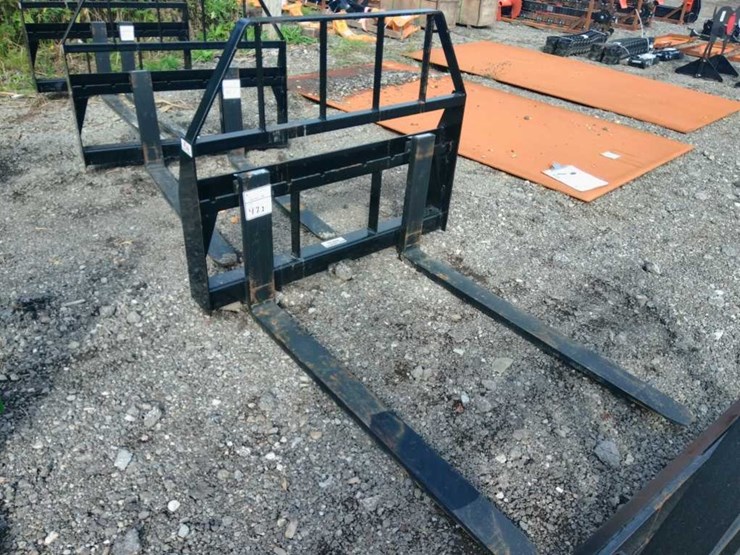 kivel-48"-forks-+-quick-attach-plate-image-1