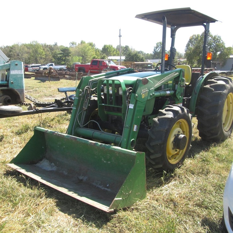 JOHN DEERE 5205