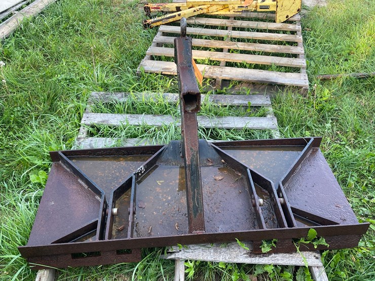 #3239-•-tractor-hook-attachment-image-3