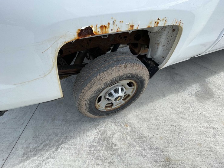 2016-chevrolet-2500-image-39