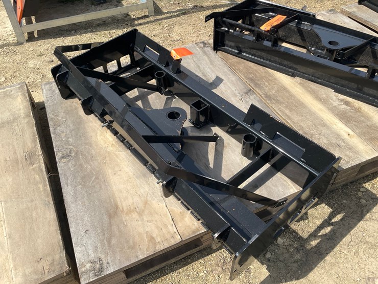 #2032-•-wolverine-skid-steer-pallet-fork-frame-attachment-image-4