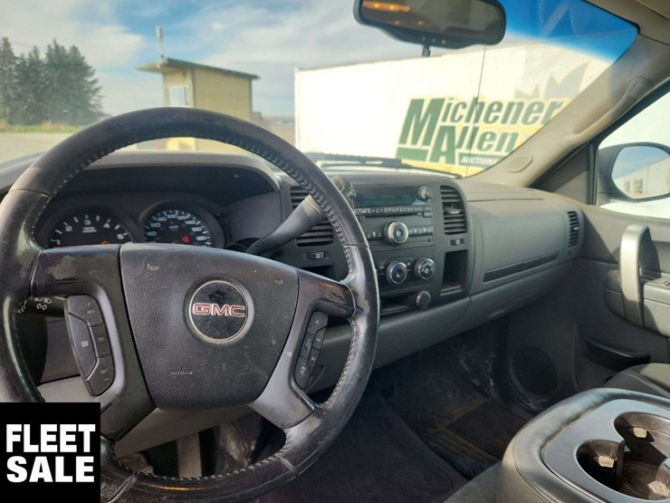 2013-gmc-sierra-1500-image-19