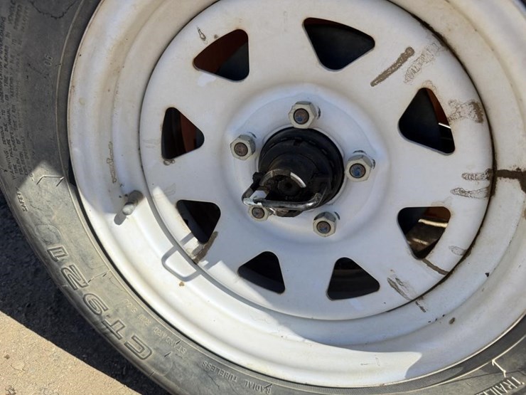 lay-mor-sm-300-3-wheel-broom-image-16
