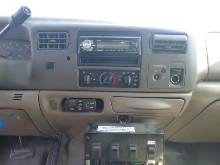 2003-ford-f450-image-12