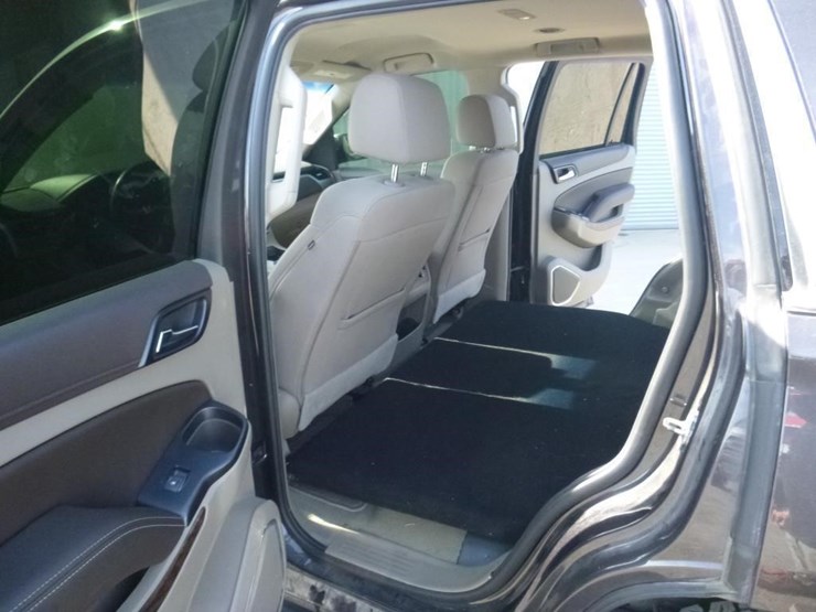 2018-chevrolet-tahoe-image-8